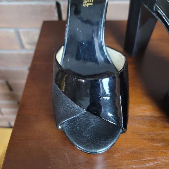 Michael Kors ultra platform leather ankle strap peep toe high heel pumps - Picture 4 of 12